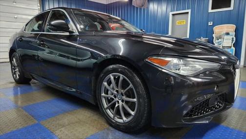 2017 Alfa Romeo Giulia Base