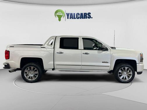 Iridescent Pearl Tricoat 2018 Chevrolet Silverado 1500 High Country