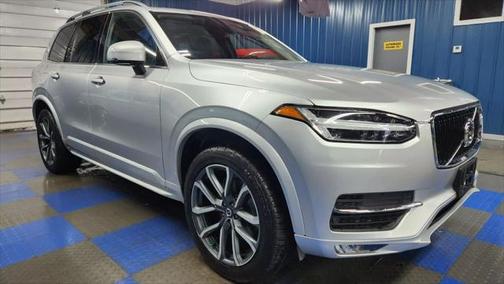 2019 Volvo XC90 T6 Momentum