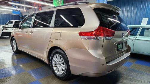 2011 Toyota Sienna XLE