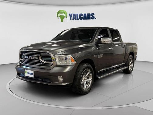 Granite Crystal Metallic Clearcoat 2017 RAM 1500 Longhorn