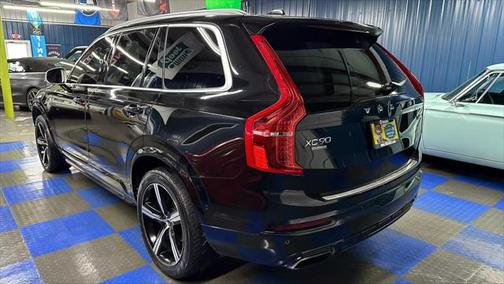 2017 Volvo XC90 T6 R-Design
