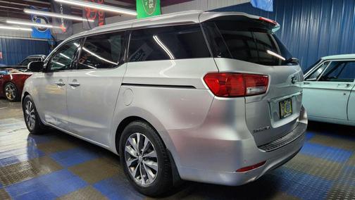 2016 Kia Sedona SX