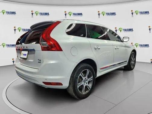 Crystal White Pearl 2015 Volvo XC60 T6 Premier Plus