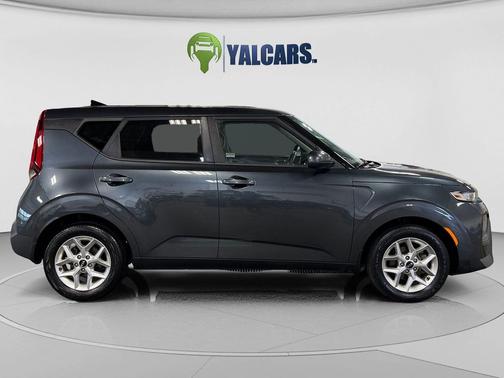 Gravity Grey 2020 Kia Soul S