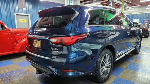 2017 INFINITI QX60 Base