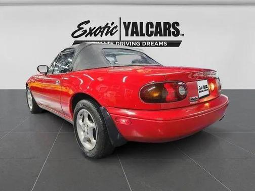 1990 Mazda MX-5 Miata 2D Convertible
