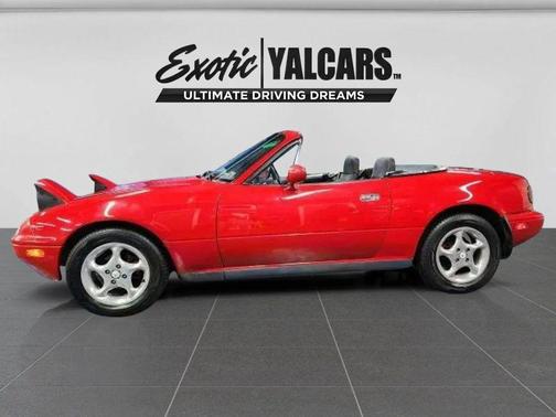 1990 Mazda MX-5 Miata 2D Convertible