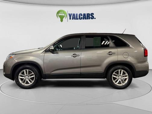 Titanium Silver 2015 Kia Sorento LX
