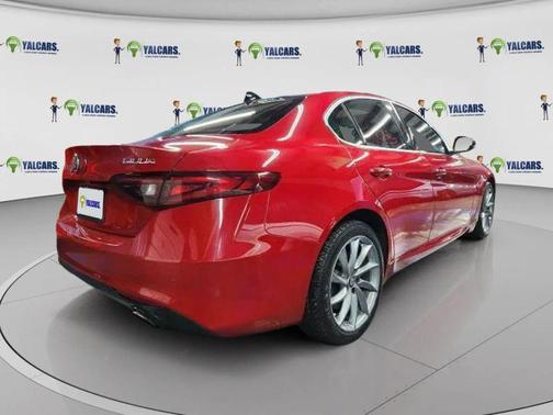 2017 Alfa Romeo Giulia Ti