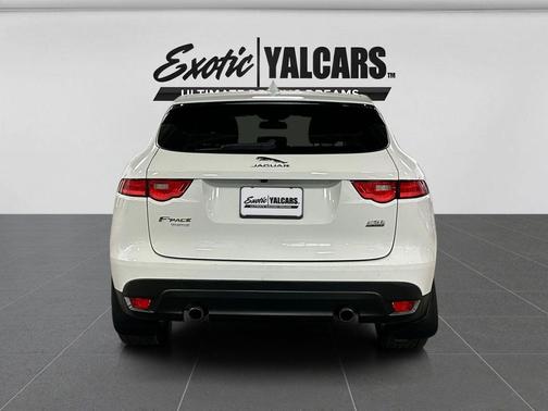 Fuji White 2018 Jaguar F-PACE 25t Premium