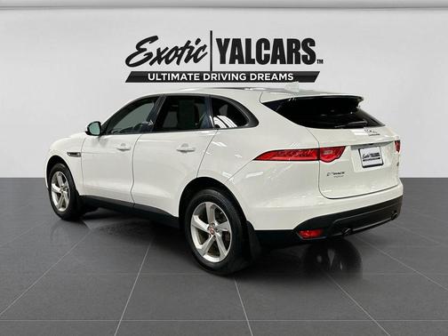 Fuji White 2018 Jaguar F-PACE 25t Premium
