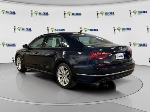 2019 Volkswagen Passat 2.0T Wolfsburg Edition