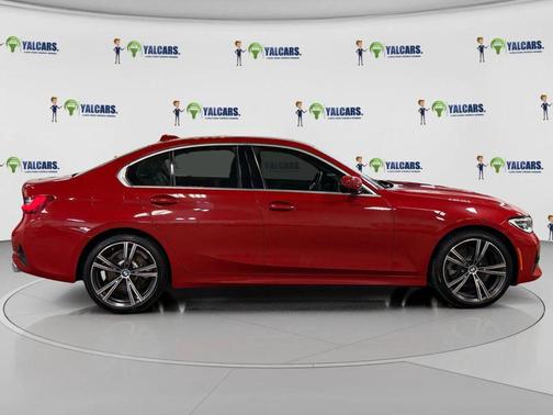 Melbourne Red Metallic 2021 BMW 330 xDrive