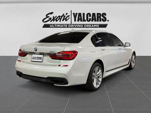 White Metallic 2016 BMW 750 i xDrive