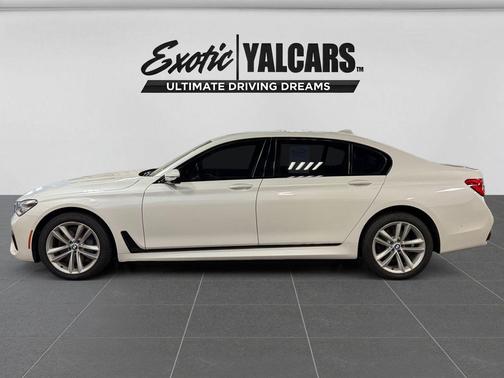White Metallic 2016 BMW 750 i xDrive