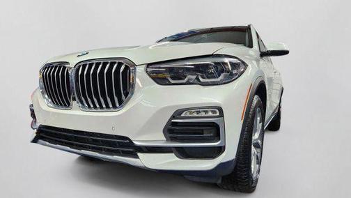 Mineral White Metallic 2019 BMW X5 xDrive40i