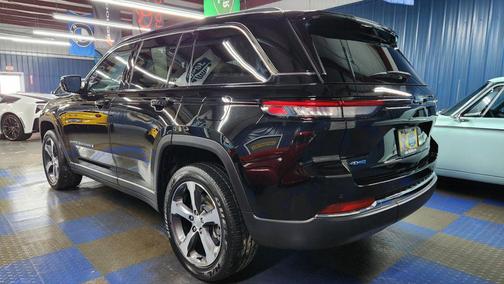 2022 Jeep Grand Cherokee 4xe Base