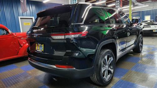 2022 Jeep Grand Cherokee 4xe Base