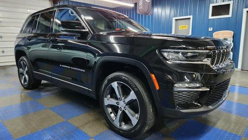 2022 Jeep Grand Cherokee 4xe Base