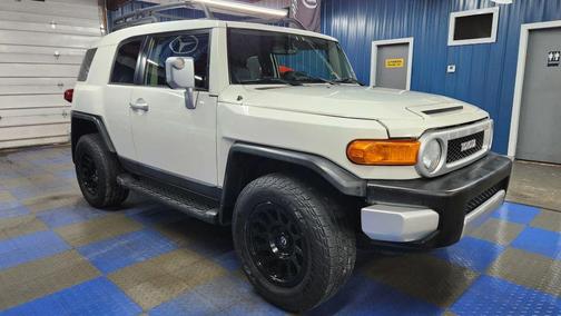 2014 Toyota FJ Cruiser Base
