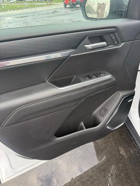 Summit White 2025 GMC Acadia Elevation