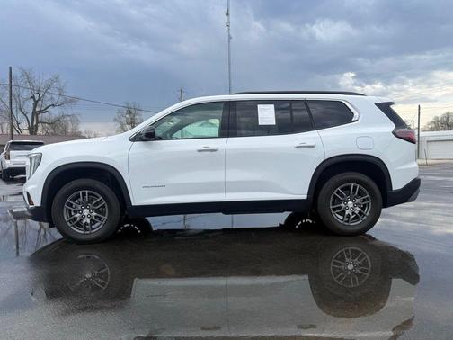 Summit White 2025 GMC Acadia Elevation