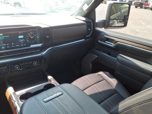 Black 2024 Chevrolet Silverado 2500 High Country