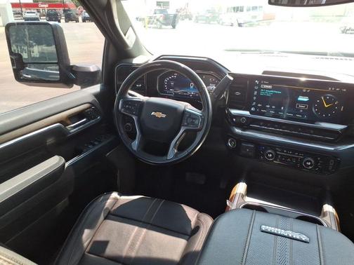 Black 2024 Chevrolet Silverado 2500 High Country