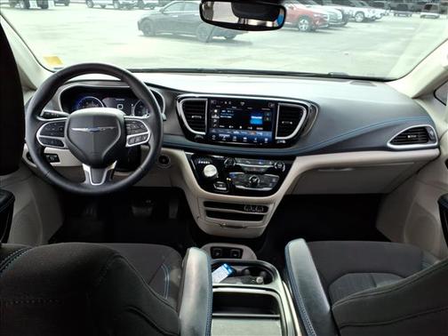 2021 Chrysler Pacifica Touring
