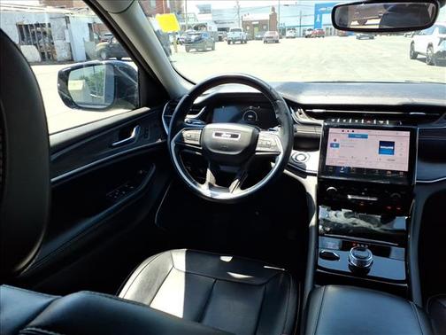Diamond Black 2022 Jeep Grand Cherokee Limited