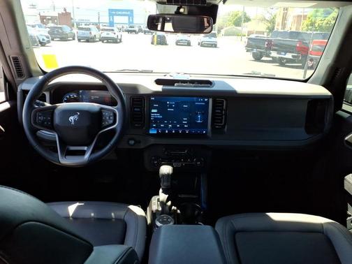 Oxford White 2024 Ford Bronco Black Diamond