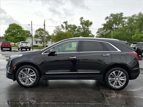 Black Metallic 2025 Cadillac XT5 Premium Luxury
