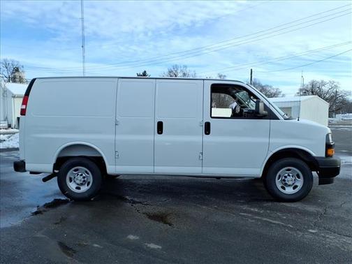 2025 Chevrolet Express 2500 Work Van