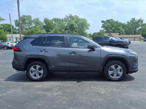 2024 Toyota RAV4 Hybrid LE