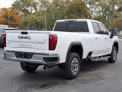 2024 GMC Sierra 3500 SLT