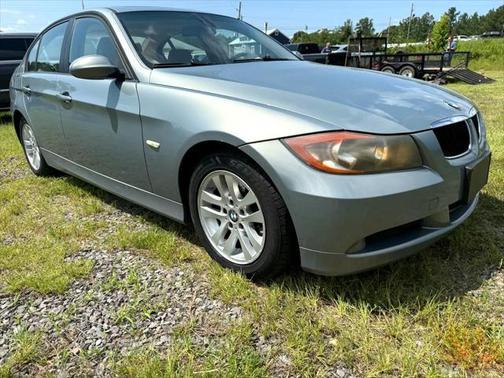 2006 BMW 325 325i Sedan