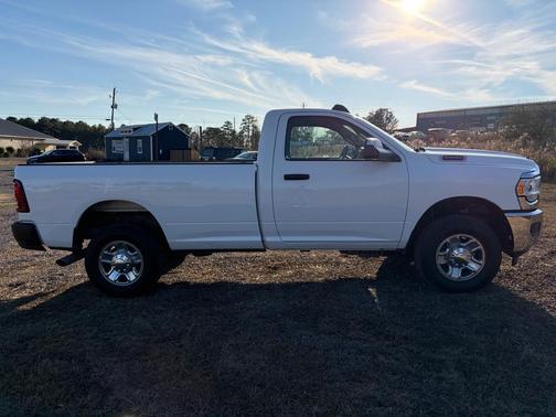 2019 RAM 2500 Tradesman Regular Cab 4x4 8' Box