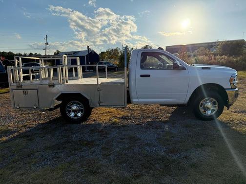 2019 RAM 2500 Tradesman Regular Cab 4x4 8' Box