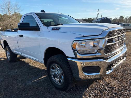 2019 RAM 2500 Tradesman Regular Cab 4x4 8' Box