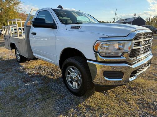 2019 RAM 2500 Tradesman Regular Cab 4x4 8' Box
