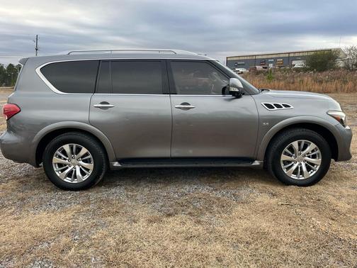 2016 INFINITI QX80 Base