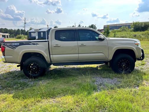 2019 Toyota Tacoma SR5