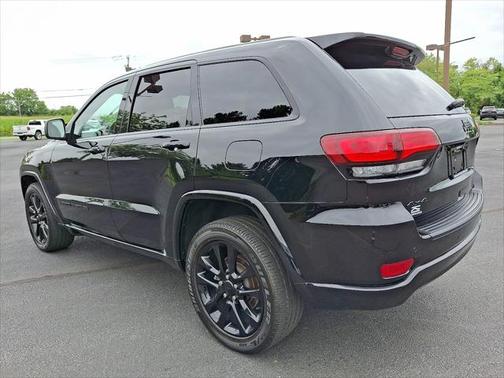 2021 Jeep Grand Cherokee Laredo X 4x4