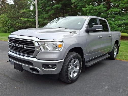 2019 RAM 1500 Big Horn/Lone Star Crew Cab 4x4 57' Box