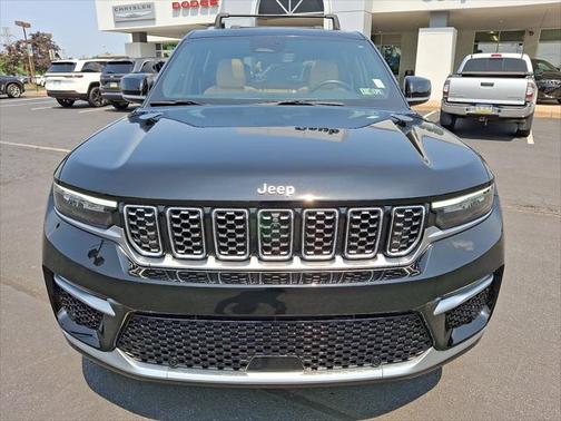 2022 Jeep Grand Cherokee Summit 4x4