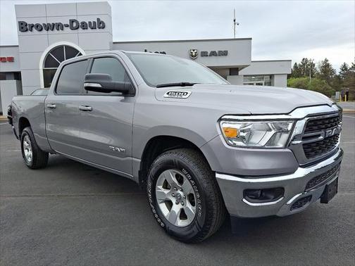 2022 RAM 1500 Big Horn Crew Cab 4x4 64' Box