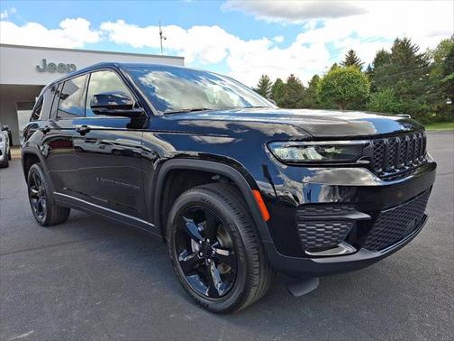 2022 Jeep Grand Cherokee Altitude 4x4