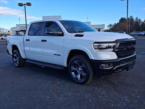 2023 RAM 1500 Big Horn Crew Cab 4x4 57' Box