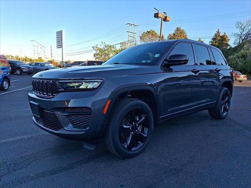 2022 Jeep Grand Cherokee Altitude 4x4
